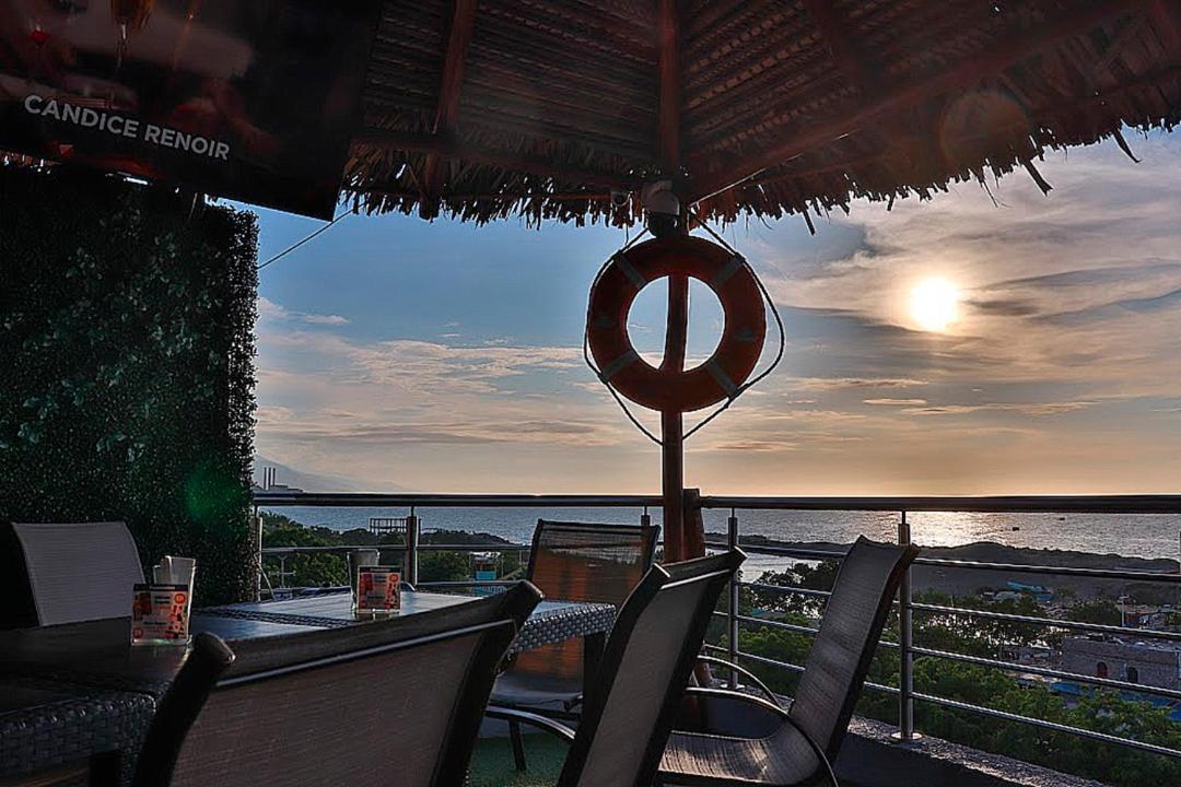Hotel Altomar Catia La Mar Exterior foto